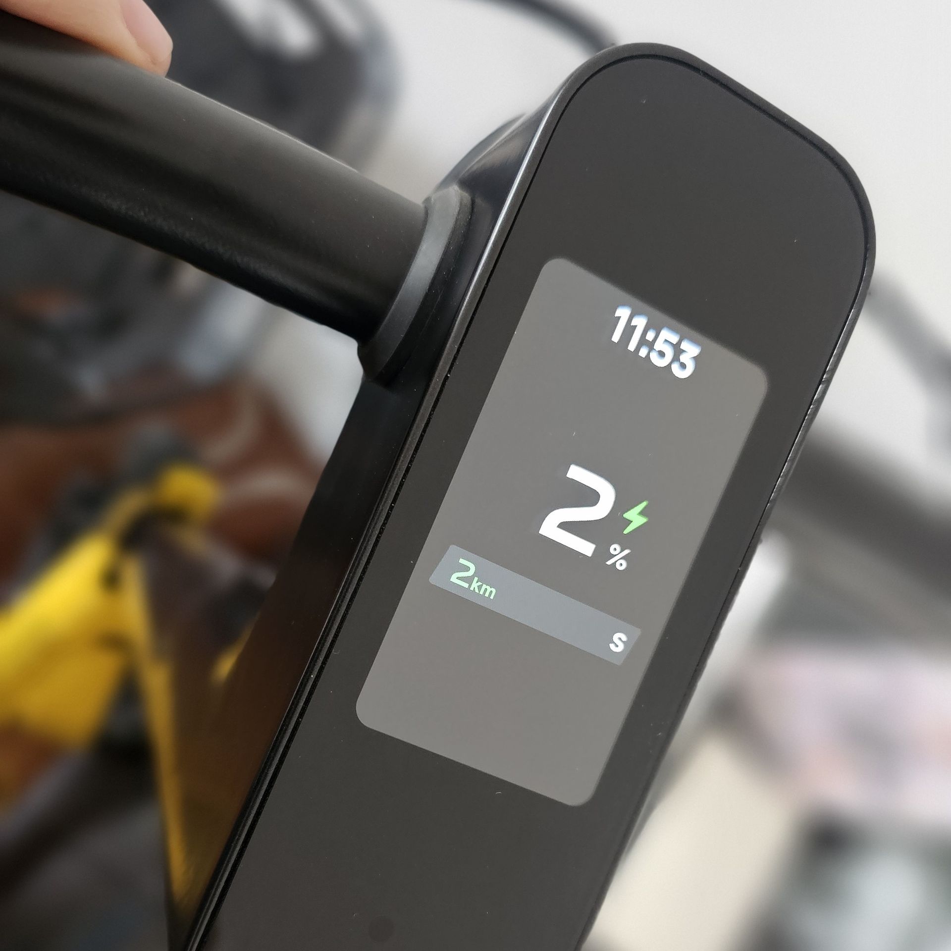 Xiaomi Electric Scooter 6 Ultra écran recharge