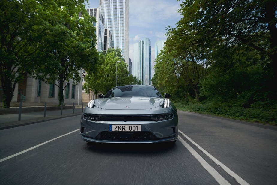 Essai Zeekr 001 en France  // Source : Zeekr