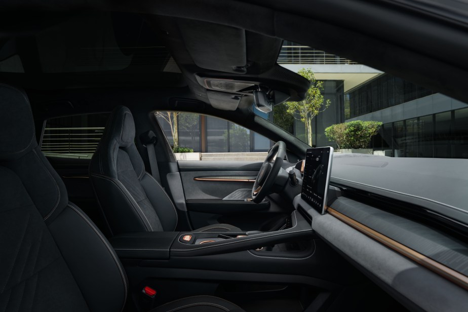 Essai Zeekr 001 en France  // Source : Zeekr