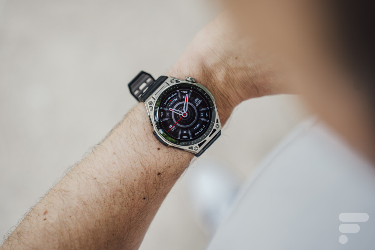 L'Amazfit Balance Ultra // Source : Chloé Pertuis - Frandroid L'Amazfit Balance Ultra // Source : Chloé Pertuis - Frandroid