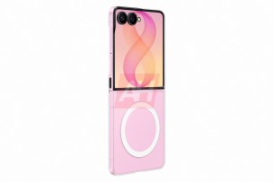 AH-Samsung-Galaxy-Z-Flip-8-Cases-Leak-14