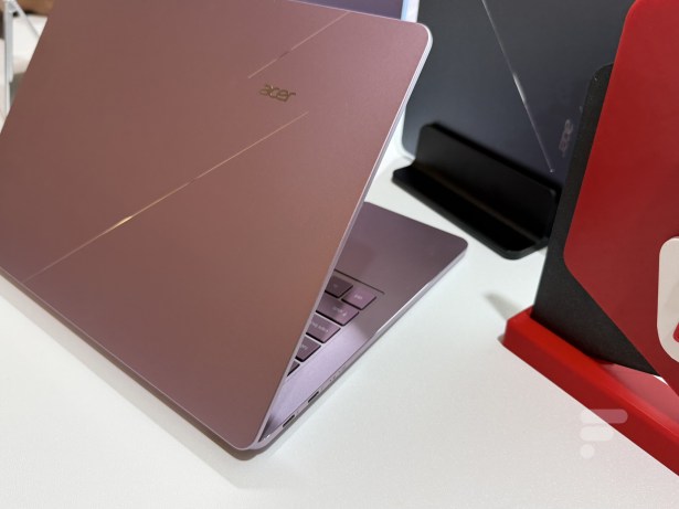 Acer Swift Air 14 Computex 33
