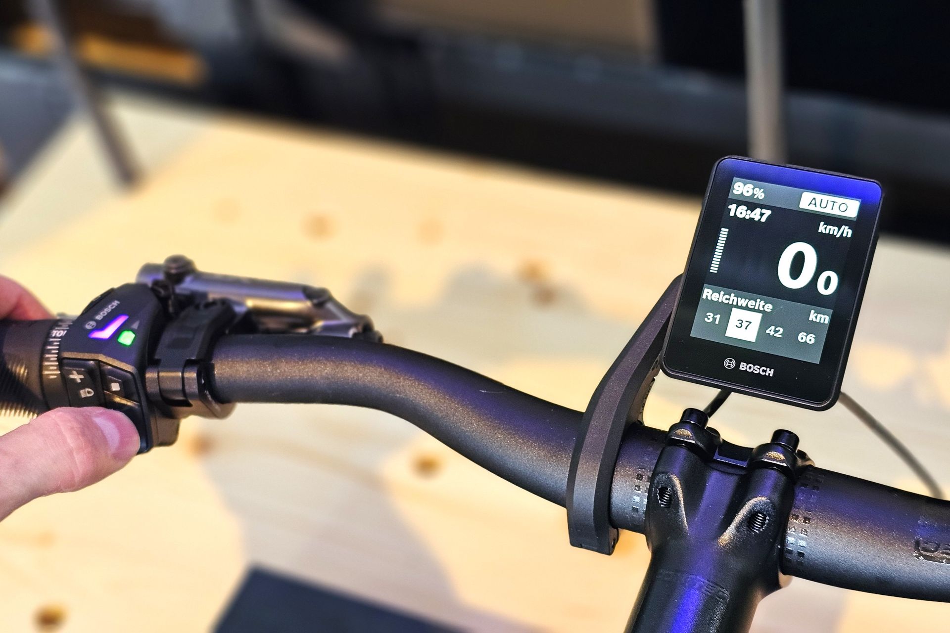Bosch Intuvia 200 écran commande LED Controller