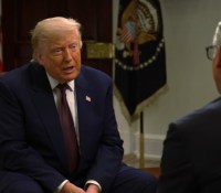 Donald Trump pendant son interview // Source : The Axios Show