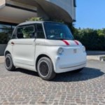 Fiat lance deux Topolino spéciales pour l&rsquo;été : Sport et Vilebrequin à toit ouvrant
