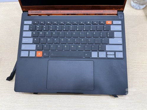 Framework Laptop 13 Pro sous Linux // Source : Frandroid