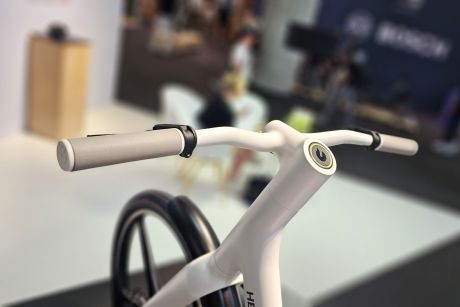 Hepha Urban X Concept guidon