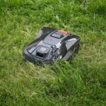 Test du Husqvarna Automower 308V : un robot tondeuse européen à vision IA Test du Husqvarna Automower 308V : un robot tondeuse européen à vision IA