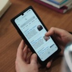 Dans sa nouvelle pub, Apple invente un Android tellement moche qu’il n’existe pas Dans sa nouvelle pub, Apple invente un Android tellement moche qu’il n’existe pas