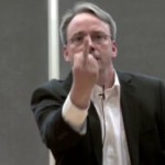 Créateur de Linux, il adopte l’IA mais refuse qu’elle signe son code Créateur de Linux, il adopte l’IA mais refuse qu’elle signe son code