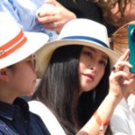 Vivo a glissé son futur pliable dans les tribunes de Roland-Garros, et sa caméra Zeiss vise très haut