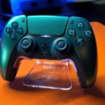 On a trouvé la superbe DualSense Chroma Teal à moins de 60 € chez Cdiscount