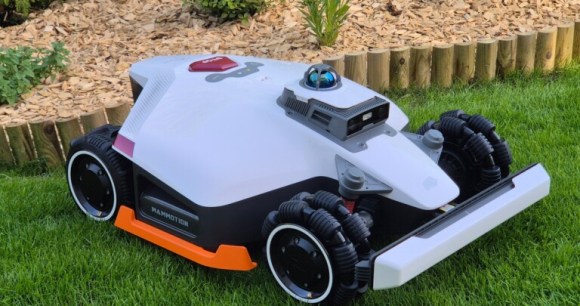 Mammotion Luba 3 AWD // Source : Hagop Kavafian pour Frandroid