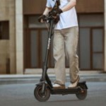 La trottinette électrique Navee GT3 Pro donne du souci à Segway et Xiaomi, surtout avec 200&nbsp;€ de réduction