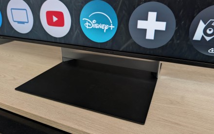 Le pied du Sony Bravia 9 II // Source : Sylvain Pichot - Frandroid