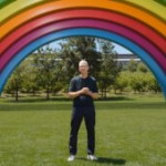 « C’est un honneur de toute une vie » : les adieux touchants de Tim Cook pour sa toute dernière keynote Apple « C’est un honneur de toute une vie » : les adieux touchants de Tim Cook pour sa toute dernière keynote Apple