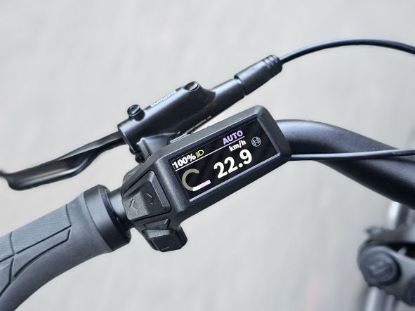 Trek Charter 2026 test écran conduite