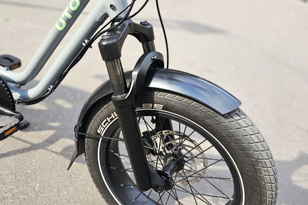 UTO OG200 test suspension avant roue