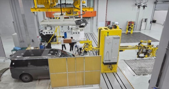 L'usine de Zeekr, propriété de Geely, reste un secret défense // Source : Justine Pérou pour Frandroid L'usine de Zeekr, propriété de Geely, reste un secret défense // Source : Justine Pérou pour Frandroid