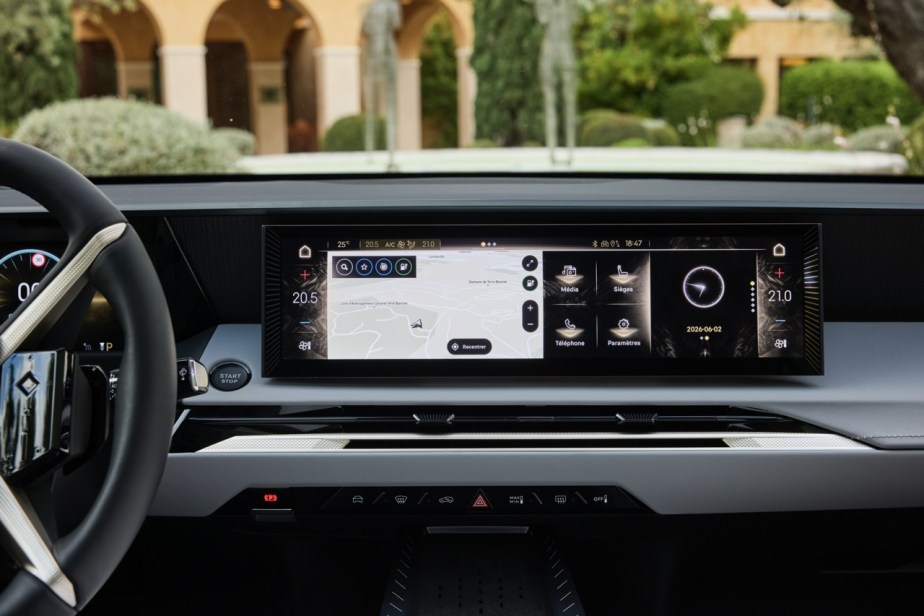 Essai DS N°7 Long Range // Source : DS Automobiles