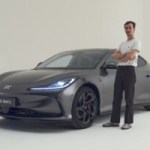 On est monté à bord de la MG IM5 : 750 ch et 710 km d’autonomie pour cette berline électrique chinoise, mais que vaut-elle réellement ? On est monté à bord de la MG IM5 : 750 ch et 710 km d’autonomie pour cette berline électrique chinoise, mais que vaut-elle réellement ?