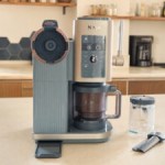 Test du Ninja CREAMi Scoop & Swirl : j’étais sceptique face à cette machine à glace, voici pourquoi j’ai changé d’avis Test du Ninja CREAMi Scoop & Swirl : j’étais sceptique face à cette machine à glace, voici pourquoi j’ai changé d’avis