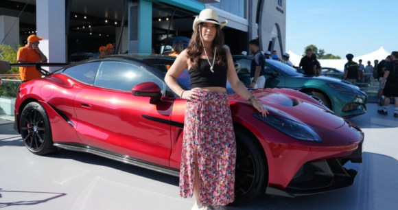 Denza Z version Racing, à Goodwood, en Angleterre // Source : Denza/BYD pour Frandroid Denza Z version Racing, à Goodwood, en Angleterre // Source : Denza/BYD pour Frandroid