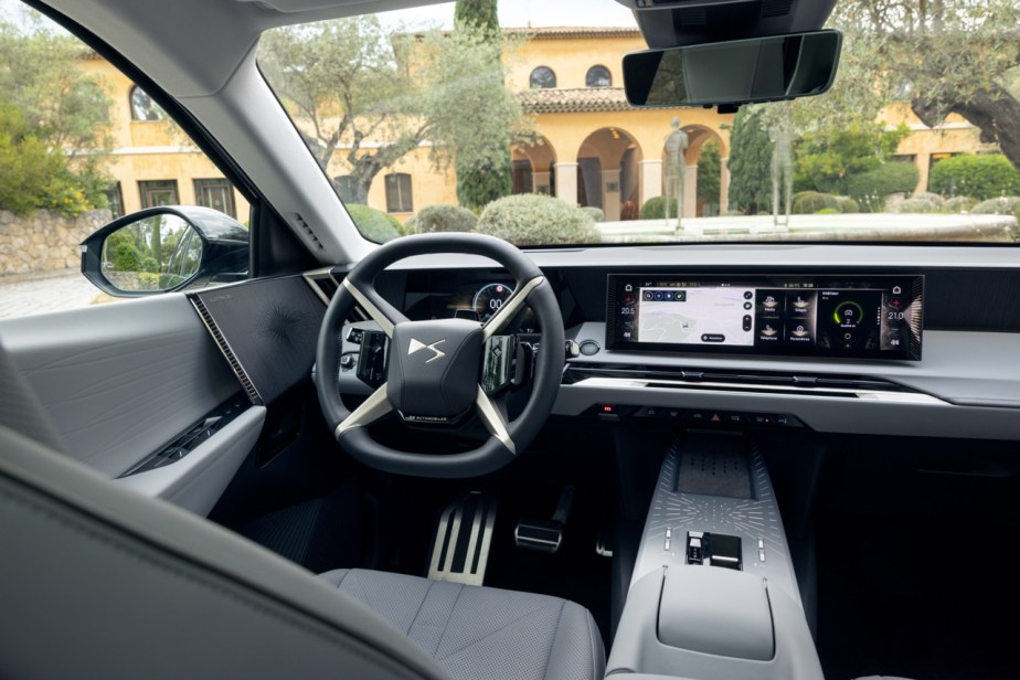 Essai DS N°7 Long Range // Source : DS Automobiles