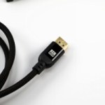 Un simple câble HDMI permet de pirater un ordinateur coupé d&rsquo;internet à une vitesse record