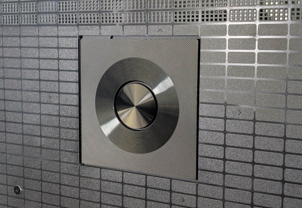 Hisense 65UR8S // Source : Sylvain Pichot - Frandroid