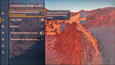 Hisense 65UR8S // Source : Sylvain Pichot - Frandroid