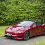 Treize ans après mon 1er essai, j’ai conduit la dernière Tesla Model S : c’est elle, la voiture la plus importante du 21ᵉ siècle Treize ans après mon 1er essai, j’ai conduit la dernière Tesla Model S : c’est elle, la voiture la plus importante du 21ᵉ siècle