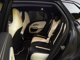 Découverte Mercedes GLA // Source : Paul-Émile CASSORET pour Frandroid