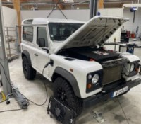 Land Rover Defender Retrofit // Source : REV Mobilities