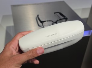 Lunettes connectées Samsung (Gentle Monster) // Source : Omar Belkaab - Frandroid