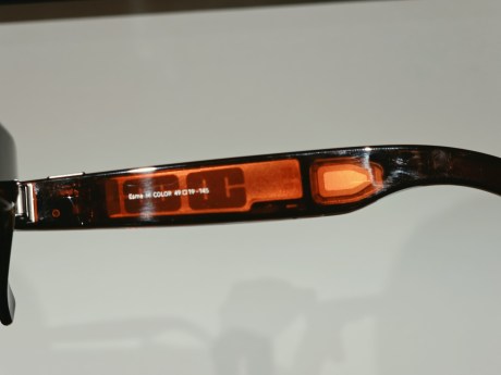 Lunettes connectées Samsung (Warby Parker) // Source : Omar Belkaab - Frandroid