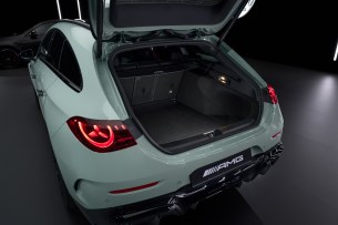 Mercedes // Source : Mercedes-Benz