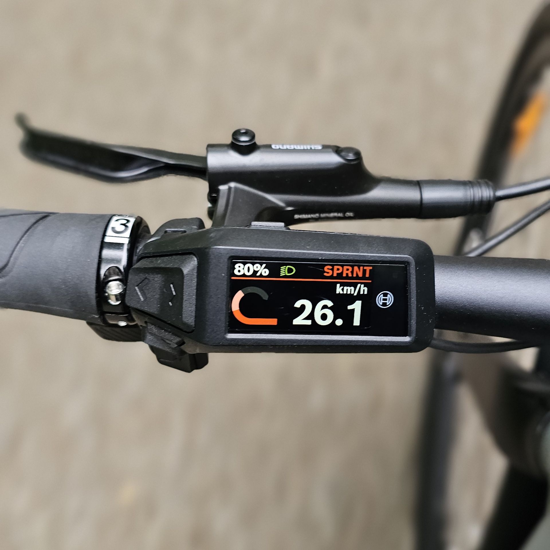 Moustache Dimanche 29 Gravel 2 Flat Bar 2026 écran conduite