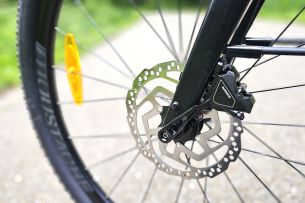 Moustache Dimanche 29 Gravel 2 Flat Bar 2026 freins