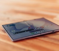 Samsung Galaxy Z Fold 8 // Source : Chloé Pertuis - Frandroid Samsung Galaxy Z Fold 8 // Source : Chloé Pertuis - Frandroid