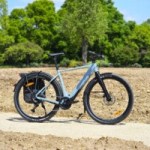 On a testé le Moustache Dimanche 29 Gravel 2 Flat Bar : le vélo gravel électrique civilisé qui marie avec brio ville et chemins On a testé le Moustache Dimanche 29 Gravel 2 Flat Bar : le vélo gravel électrique civilisé qui marie avec brio ville et chemins