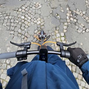 Xiaomi Electric Scooter 6 Max test conduite pavés