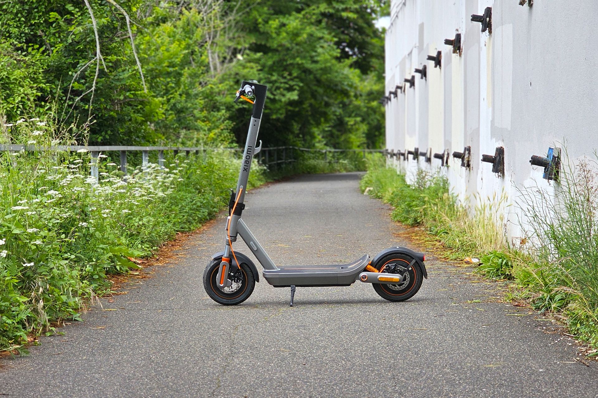 On a testé la Xiaomi Electric Scooter 6 Max : une trottinette électrique très équilibrée et performante