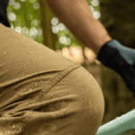 Ce nouveau spray « magique » promet de rendre vos vêtements vélo de nouveau déperlants Ce nouveau spray « magique » promet de rendre vos vêtements vélo de nouveau déperlants