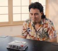Palmer Luckey devant son clone de la Nintendo 64, la ModRetro M64 // Source : ModRetro