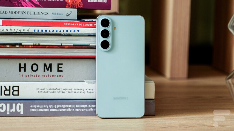 J’ai pris en main le Samsung Galaxy S26 FE et sa nouveauté est déjà vieille