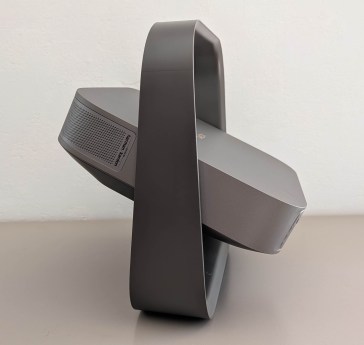 Xgimi Elfin Flip 4K // Source : Sylvain Pichot - Frandroid