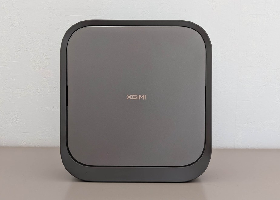 Xgimi Elfin Flip 4K // Source : Sylvain Pichot - Frandroid