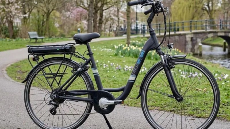 Action vend un vélo électrique à 699 € : arnaque ou pas arnaque ? On décortique sa fiche technique