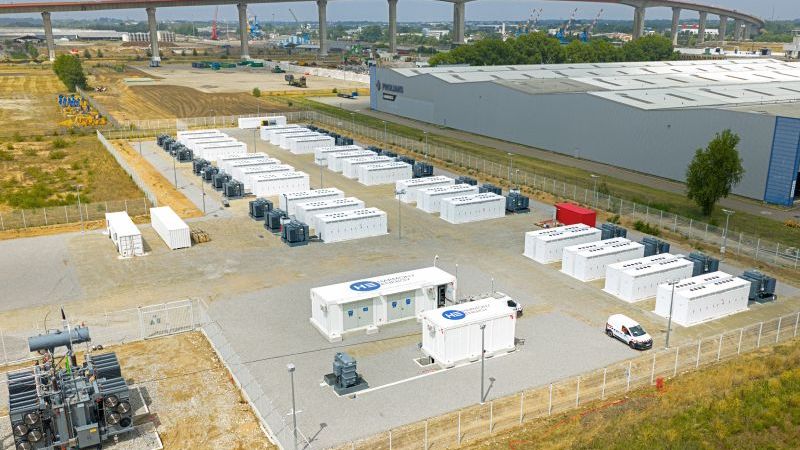 Batteries connectées : la cyberattaque qui pourrait plonger un pays dans le noir